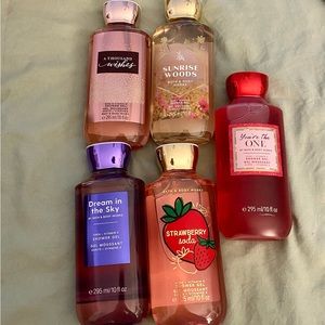5 Bath & Body Works Shower Gels